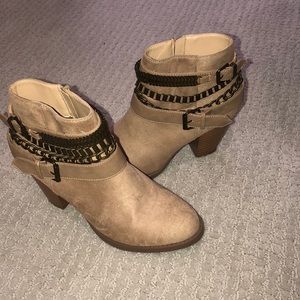 Shoe dazzle Ankle boots
